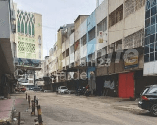 Ruko Emas di Tanah Abang Jakarta