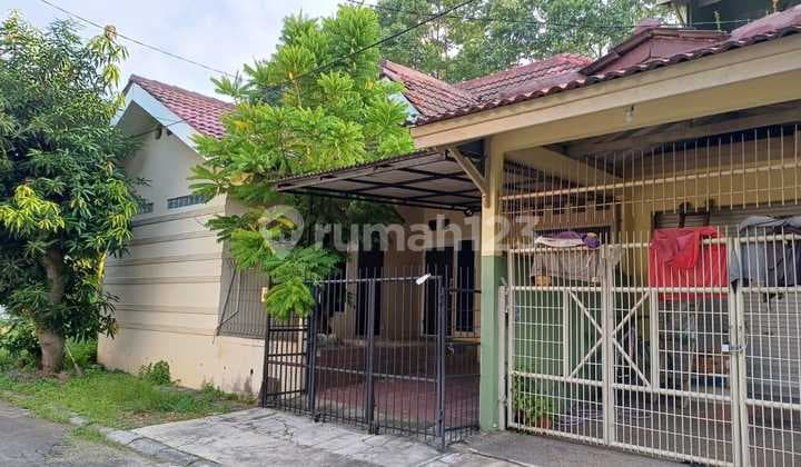 Rumah Dekat Tol Dan Pasar Modern di Nusa Loka Bsd City Bagus