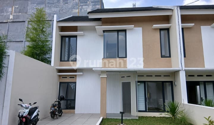 Rumah Baru 2 Lantai di Kompleks Perumahan Dekat Cicaheum Antapani