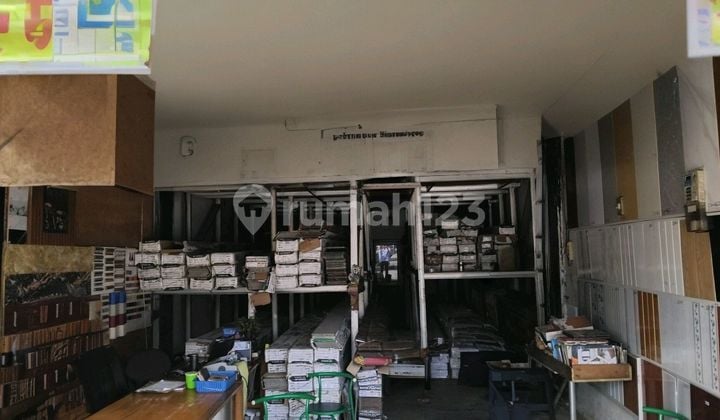 Ruang-usaha 1 Lantai 84.0 M² Shm Hitung Tanah Di Jalan Utama Kota Bandung