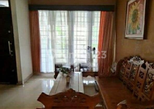 Rumah Dalam Komplek Meruya Utara Jakarta Barat