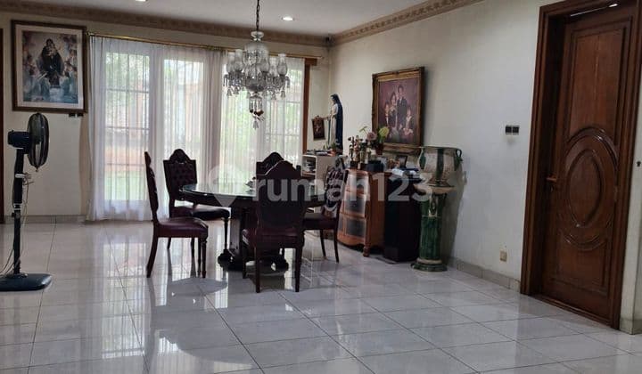 Puri Indah 2-Story House Facing North