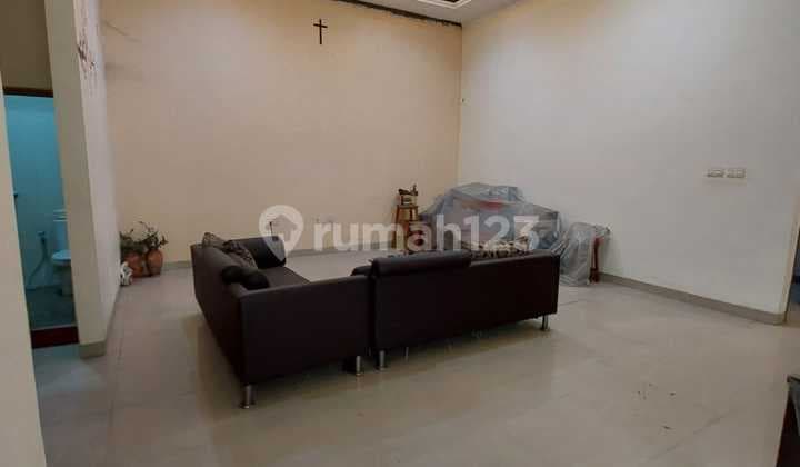 Rumah lokasi strategis, cocok buat rumah tinggal, kost2 an. Pulo nangka Jaktim, dekat dengan kelapa gading, sunter, rawamangun, pulo gadung, klender, cempaka putih.