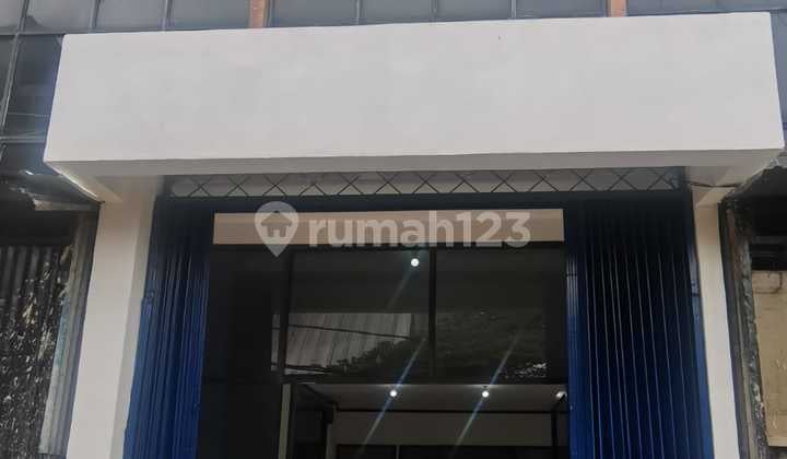 Dijual Disewakan Ruko 3,5 Lt di Jl. Pahlawan Revolusi, Pondok Bambu, Jakarta Timur Dijual Disewakan Ruko 3,5 Lt di Jl. Pahlawan Revolusi, Pondok Bambu, Jakarta Timur