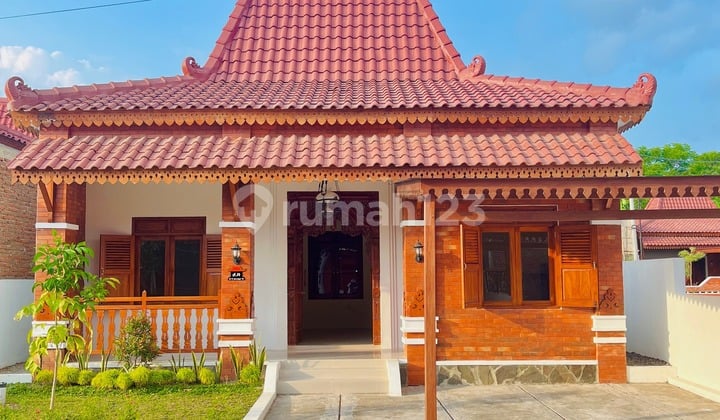 Joglo Hook Dekat Pintu Masuk candi Prambanan, KOMPLIT SHM PBG.