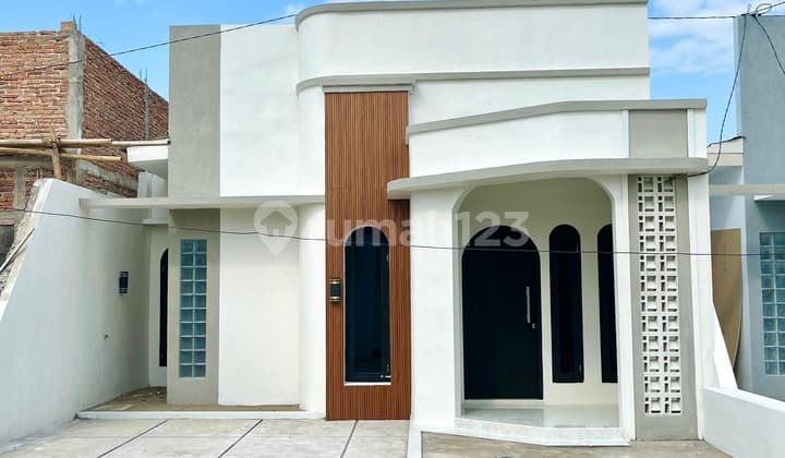 Modern Tropis di Bawah 300 Juta, 4 Menit Dari Jl Utama Jogja Solo