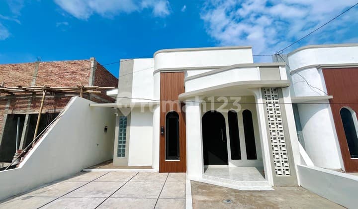 Model Kekinian! Rumah Cantik Modern Dekat Exit Tol Prambanan