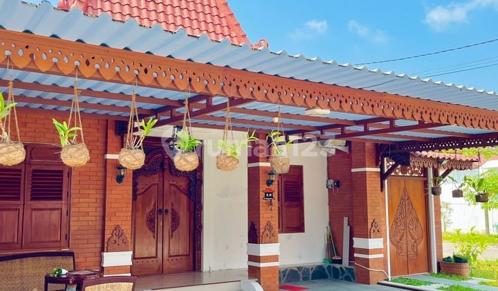 Rumah Joglo Anyar Semi Homestay di Area Wisata Prambanan