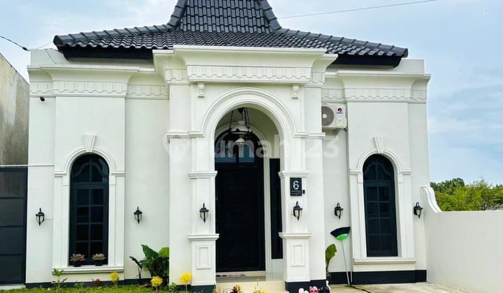 Pesona Joglo Mewah Bergaya Mediterania di Timur Yogyakarta