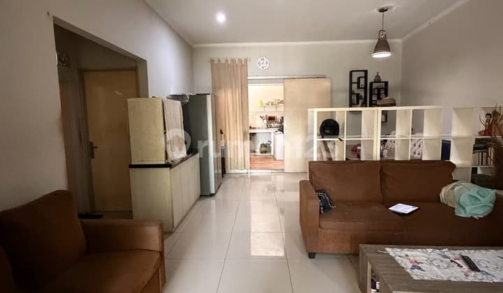 Rumah Bagus 2 Lantai Dalam Cluster Lokasi Strategis Area Ciledug Tangerang SHM Nego