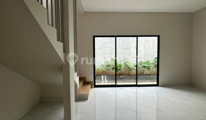 Rumah Bagus Baru Siap Huni 2 Lantai Dalam Perumahan Dekat Stasiun KRL Jurang Mangu Tangerang Selatan SHM Nego