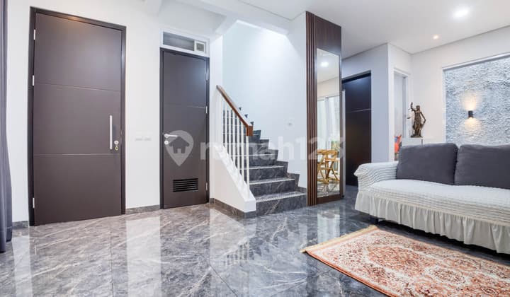 Rumah Bagus Siap Huni 2 Lantai Dalam Perhmahan Dekat Dengan Bintaro Jaya Xchange Dan Stasiun Krl Jurang Mangu Lokasi Strategis Shm Nego