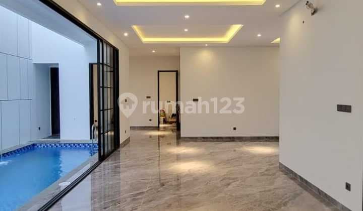 Rumah Mewah Brand New Ada Kolam Renang - Swimming Pool Dalam Perumahan Bintaro Sektor 9 Tangerang Selatan SHM Nego Lokasi Strategis