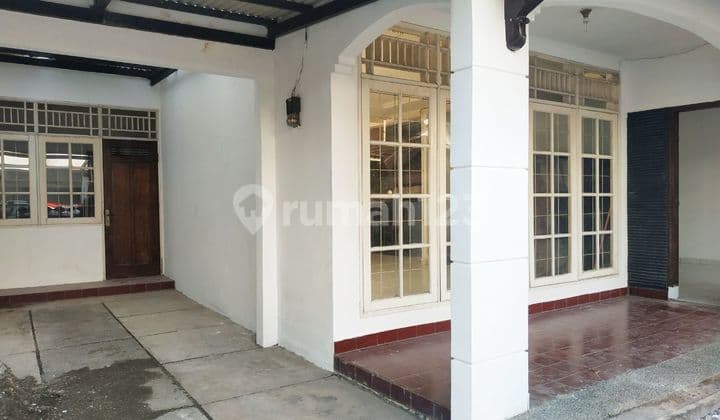 Rumah Lokasi Strategis Dalam Perumahan Sektor 5 Bintaro Tangerang Selatan Dekat Stasiun Krl Shm Nego