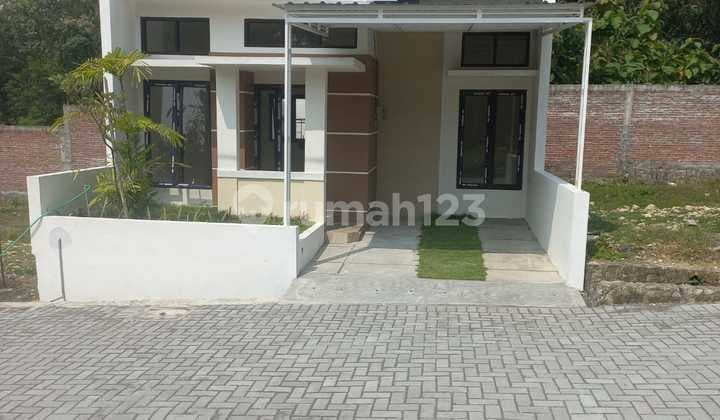 Ready-to-Build Plot House Strategic Location