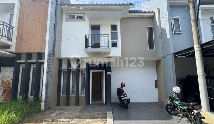 House in Gandul Complex, Brigif, Cinere, Depok