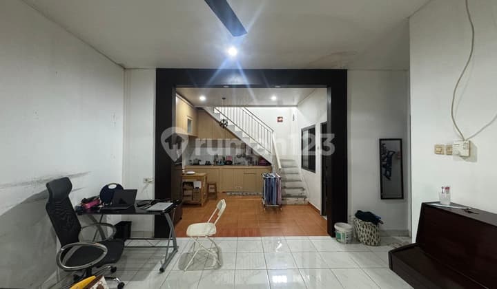 Rumah .Tamansari Puri Bali Sawangan