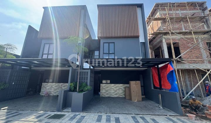 Townhouse Eklusive Pondok Cabe 3 Lantai Plus Rooftop