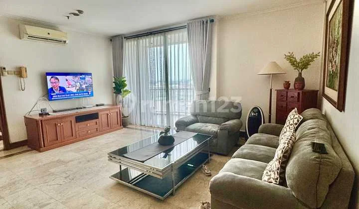 2 Bedrooms 2 Baths + 1 Asst Bedroom 1 Asst Bath, SHM, 5 Minutes Walk To MRT Station 2 Bedrooms 2 Baths + 1 Asst Bedroom 1 Asst Bath, SHM, 5 Minutes Walk To MRT Station