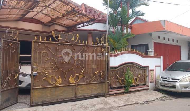 Di Jual Cepat Rumah Besar di Pinggir Jalan Hitung Tanah Saja Dekat Pakuwon Mall Bekasi