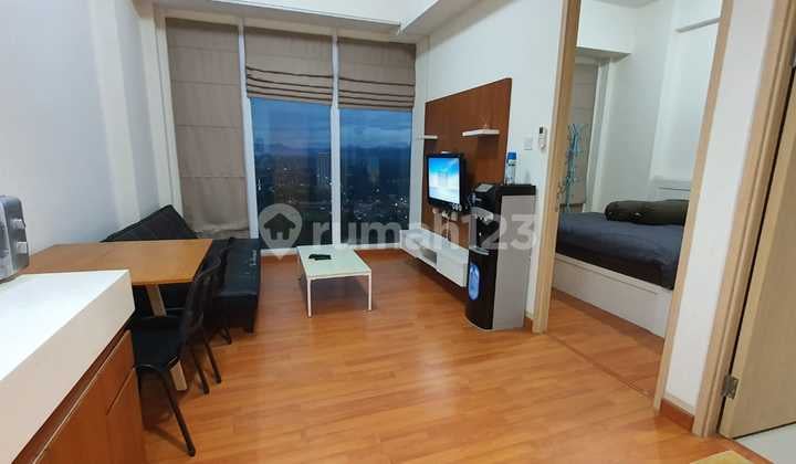 Apartemen Semi Furnished Bagus ********
