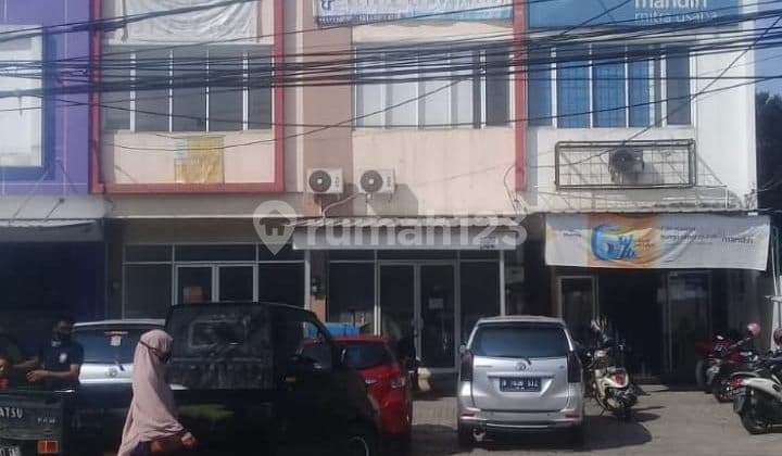 New 3-Story Shophouse. Imam Bonjol, Karawaci.