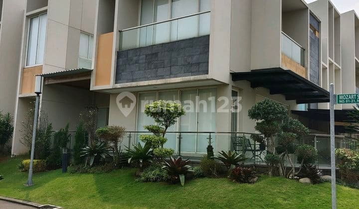 Rumah Hoek Full Furnish Bagus