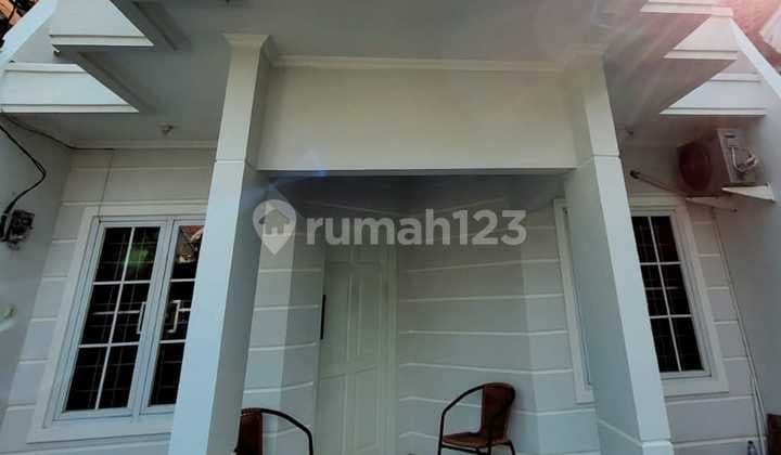 Dijual Rumah Furnished Satu Lantai Diperumahan Dekat dengan Transmart Graha Raya