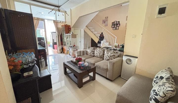 Rumah 2 Lantai Full Furnished Tidak Banjir di Bsd Griya Loka