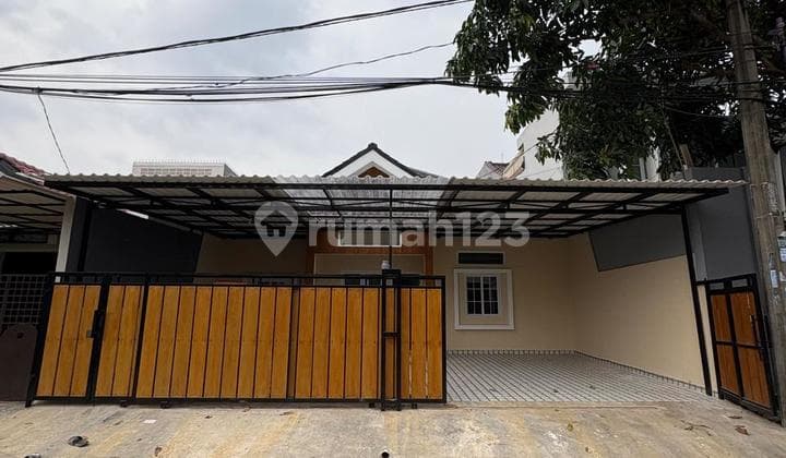 1-Story House Renovated Ready to Occupy in Villa Melati Mas, Serpong Tangerang
