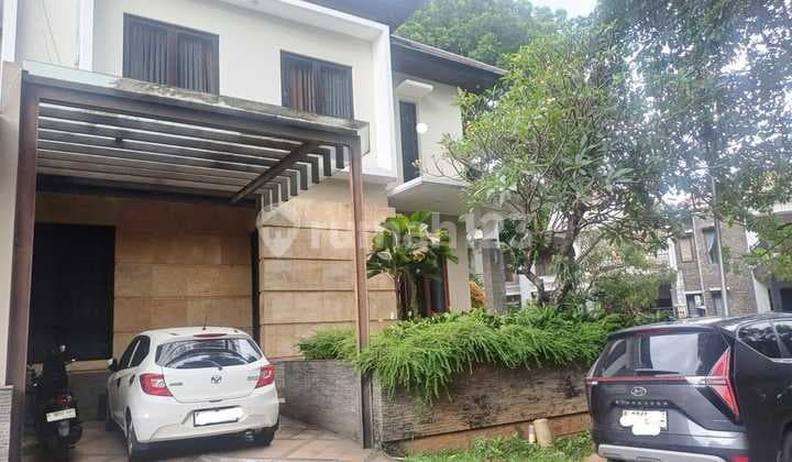 For Sale 2-Story House Ready to Occupy Hook Position in Citra Gran Cibubur