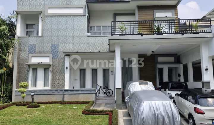 Dijual Rumah Mewah 2 Lantai di Kota Wisata