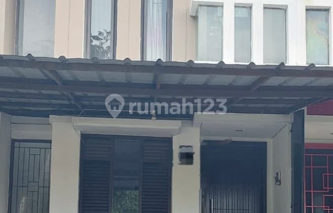 Disewakan Rumah 2 Lantai Semi Furnish di Citra Gran Cibubur