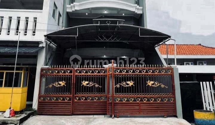 Rumah NGAGEL WASANA dekat UBAYA, Bilka, terminal Bratang, Barata Jaya Rumah NGAGEL WASANA dekat UBAYA, Bilka, terminal Bratang, Barata Jaya