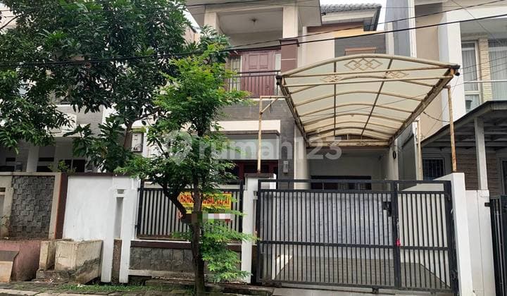 Dijual Rugi‼️ Rumah Mewah Dua Lantai di Villa Taman Galaxy