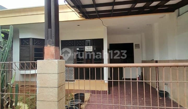 Affordable 1.5-Story House in Taman Pulo Gebang, Cakung East Jakarta, Near Kelapa Gading and AEON Mall.