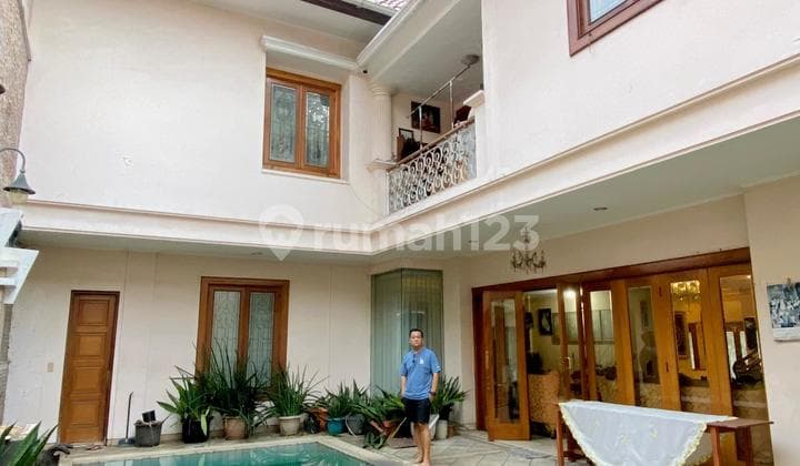 For Sale Strategic Luxury House In South Jakarta Sector 1 Bintaro