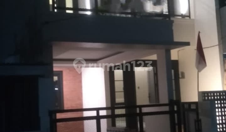 2 Floors,