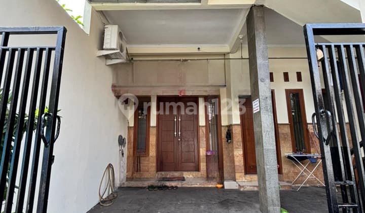 Rumah Kost 3 Lantai di Daerah Cempaka Putih, Jakarta Pusat