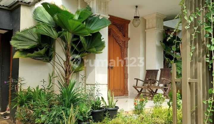 Residential House in Kebayoran Lama, South Jakarta