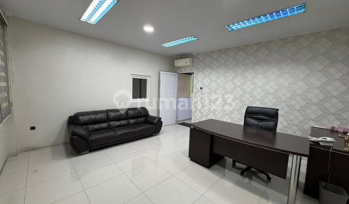 Gudang Kamal Business Centre Luas 10x31 Full Renov Semi Furnished
