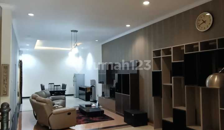 Rumah Katamaran PIK Ukuran 8x25 2 Lantai Full Furnish Siap Huni