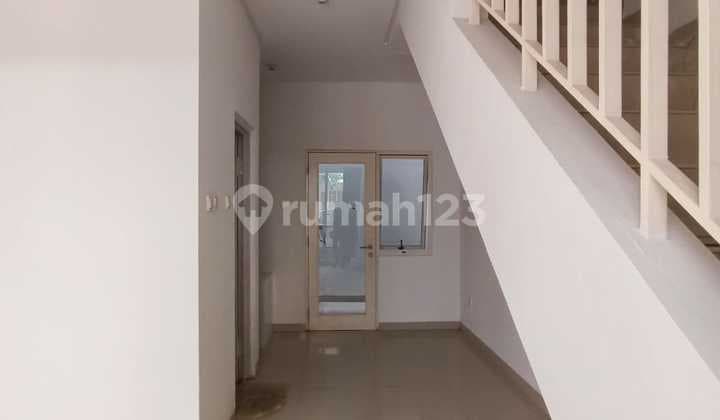 Permai Sail House PIK 2 Floors Size 4x12 Ready to Occupy Good Neat