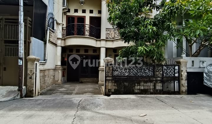 Selling House in Bbd Complex Pegangsaan Kelapa Gading
