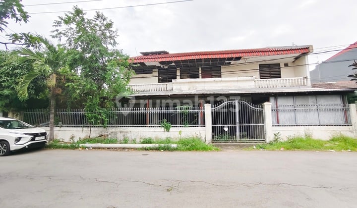 Rumah 2 Lt Jln Utama Perumahan Semolowaru Elok Surabaya Dekat Merr & Galaxy Mall