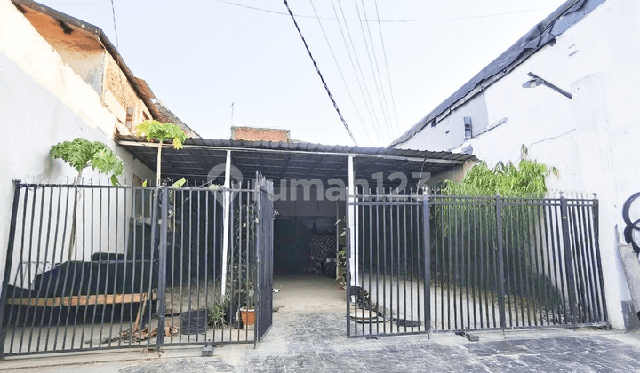 Rumah Pinggir Jln Raya Cocok Unt Usaha di Manyar Kertoarjo Surabaya