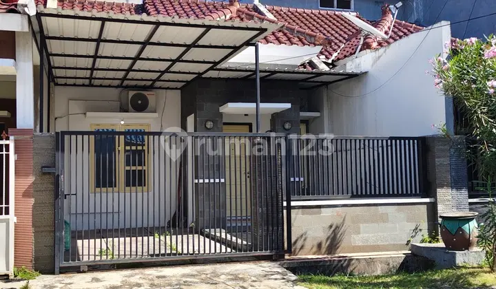 New Ready-to-Occupy House in Purimas Regency Surabaya Near Merr & UPN