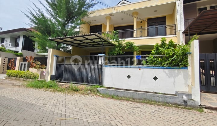 Rumah 2 LT 200M2 Full Renov Dekat Unair & Galaxy Mall Surabaya