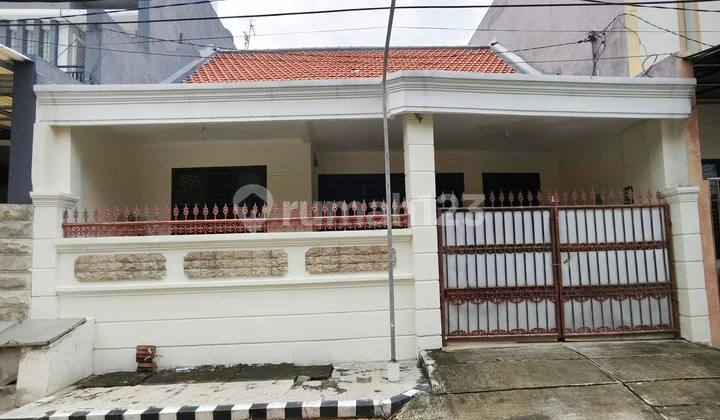 Rumah Kokoh Siap Huni di Mulyosari Surabaya Dekat I T S dan Pakuwon