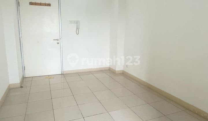 For Sale Studio Type Semi Furnished Apartment in Green Bay Pluit with City View